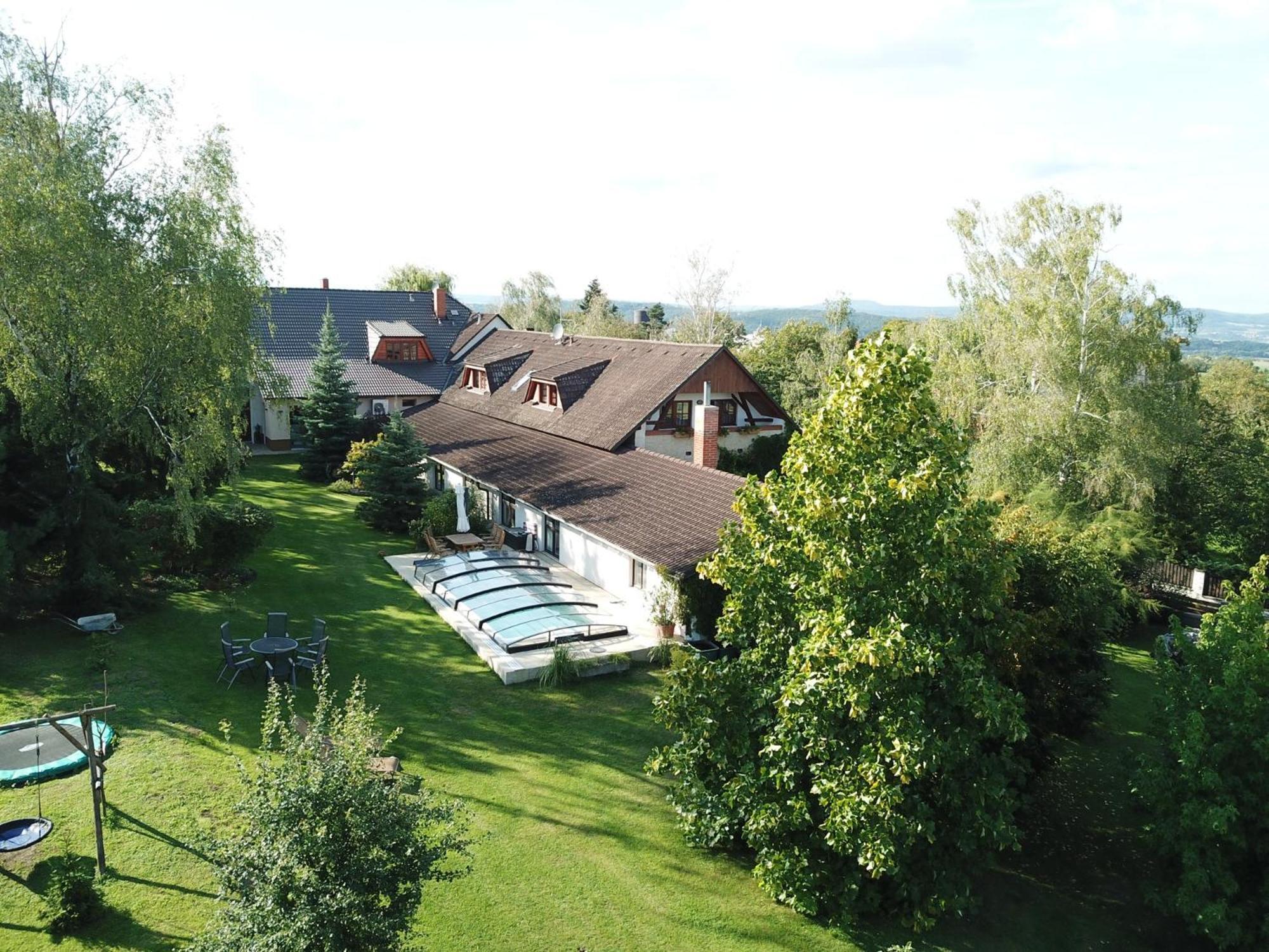 U Prejzku Apartment Lhotka  ภายนอก รูปภาพ