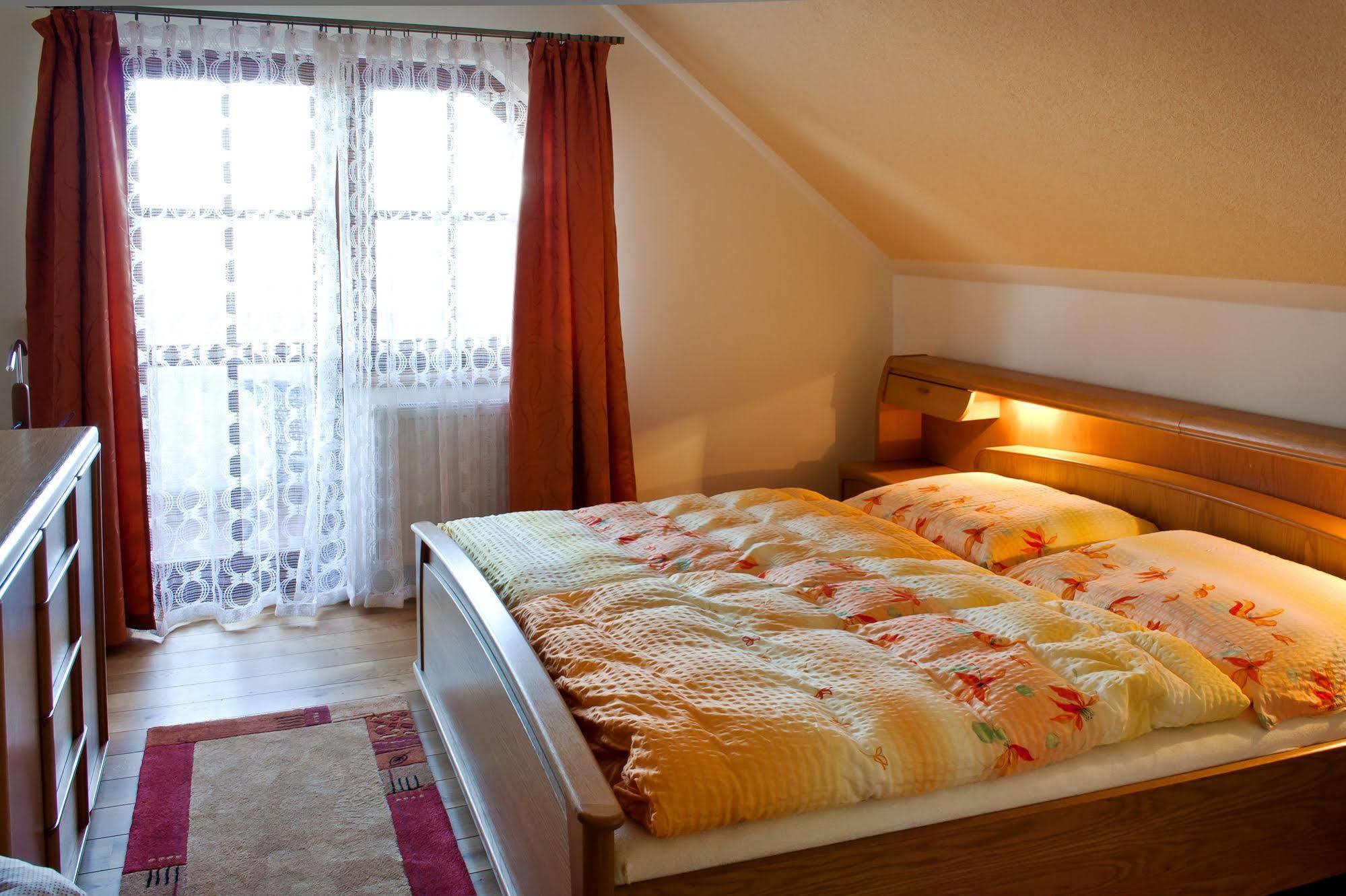 U Prejzku Apartment Lhotka  ภายนอก รูปภาพ